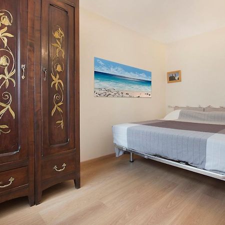 B&B Sotto Le Torri อัลเบงกา ภายนอก รูปภาพ
