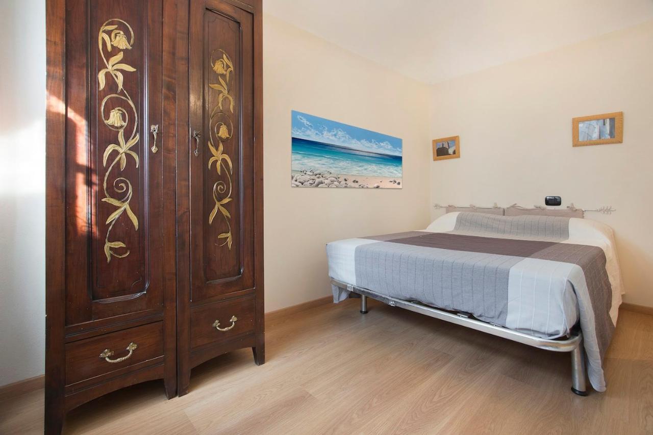 B&B Sotto Le Torri อัลเบงกา ภายนอก รูปภาพ